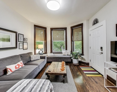 2857 W Fletcher Street - Photo Thumbnail 1