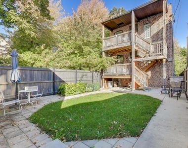 2857 W Fletcher Street - Photo Thumbnail 14