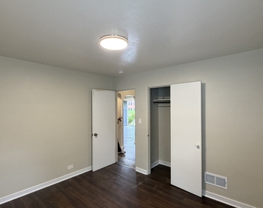 1015 18th Street - Photo Thumbnail 15