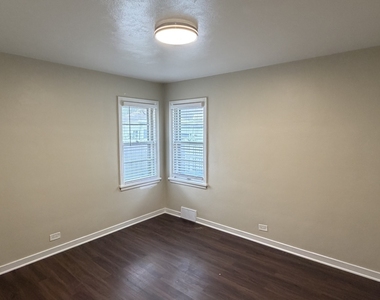 1015 18th Street - Photo Thumbnail 18