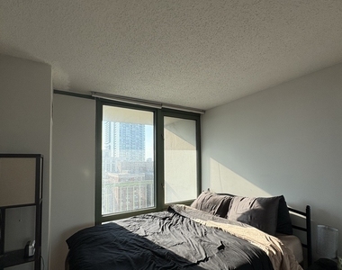 111 W Maple Street - Photo Thumbnail 8