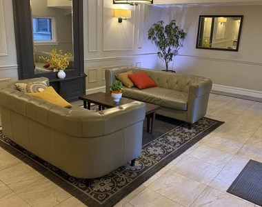 609 W Stratford Place - Photo Thumbnail 18