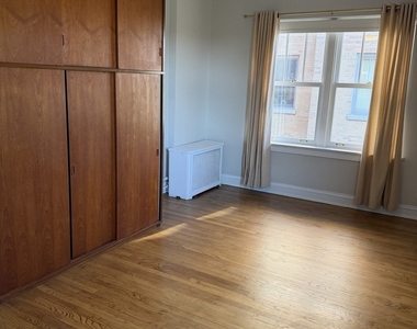 609 W Stratford Place - Photo Thumbnail 11