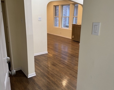 8129 S Evans Avenue - Photo Thumbnail 2