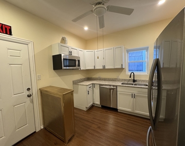 8129 S Evans Avenue - Photo Thumbnail 17