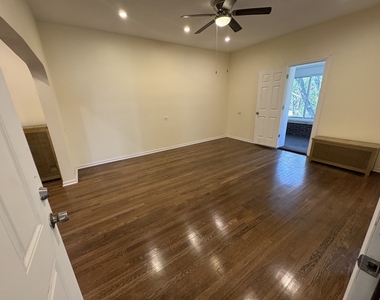 8129 S Evans Avenue - Photo Thumbnail 4