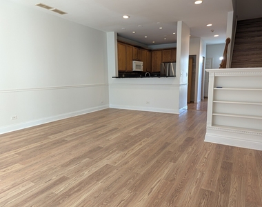 2542 Golf Ridge Circle - Photo Thumbnail 6