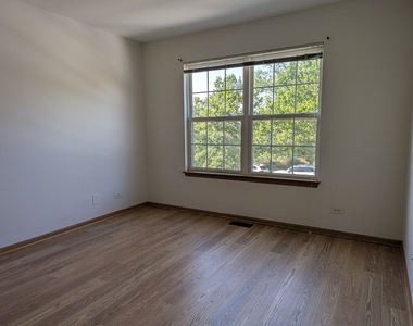 2542 Golf Ridge Circle - Photo Thumbnail 9