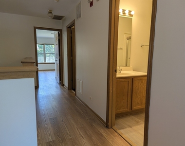 2542 Golf Ridge Circle - Photo Thumbnail 8