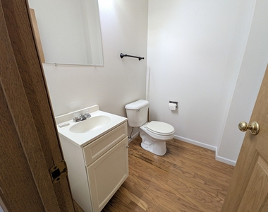 2542 Golf Ridge Circle - Photo Thumbnail 2