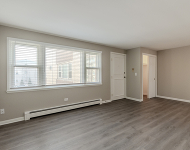 7538 W Lawrence Avenue - Photo Thumbnail 2