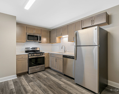 4747 N Ronald Street - Photo Thumbnail 2