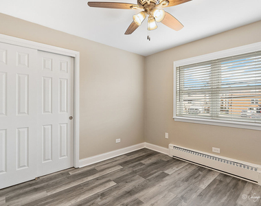 4747 N Ronald Street - Photo Thumbnail 3