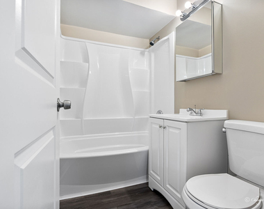4747 N Ronald Street - Photo Thumbnail 4