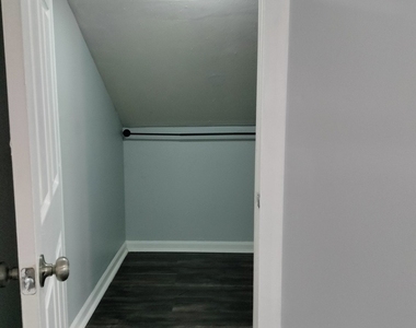 11218 S Parnell Avenue - Photo Thumbnail 32