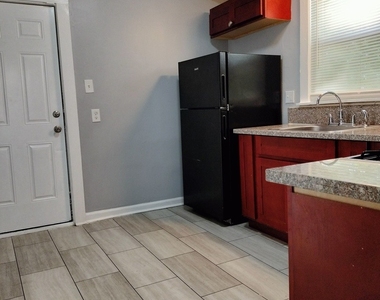 11218 S Parnell Avenue - Photo Thumbnail 12