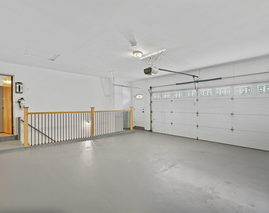 825 Ottawa Avenue - Photo Thumbnail 22