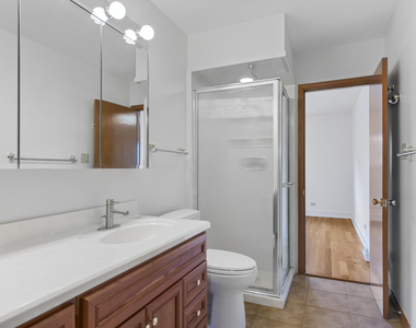 825 Ottawa Avenue - Photo Thumbnail 14