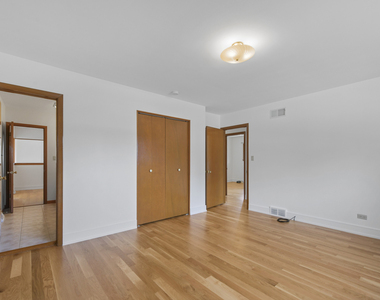 825 Ottawa Avenue - Photo Thumbnail 15