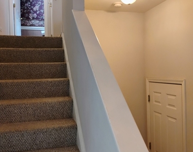 893 Enfield Drive - Photo Thumbnail 20