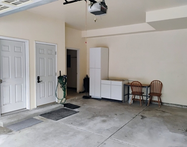 893 Enfield Drive - Photo Thumbnail 19