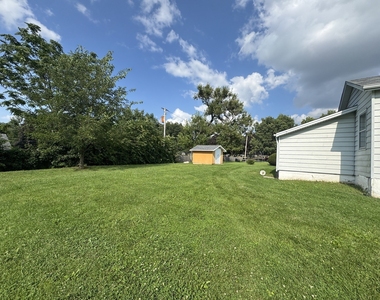 1036 Bonner Avenue - Photo Thumbnail 12