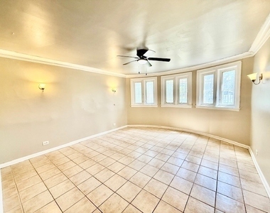 7932 S Kingston Avenue - Photo Thumbnail 5