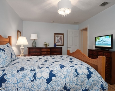 28983 Vermillion Lane - Photo Thumbnail 16