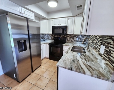 16180 Dublin Circle - Photo Thumbnail 2