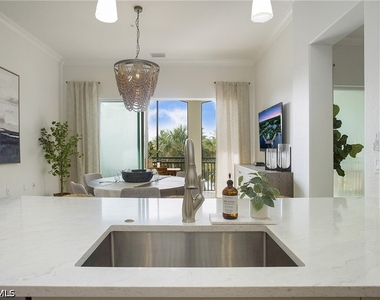 3093 Aviamar Circle - Photo Thumbnail 6