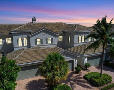 9239 Tesoro Lane - Photo Thumbnail 2