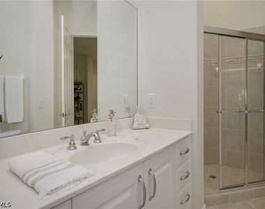9239 Tesoro Lane - Photo Thumbnail 10