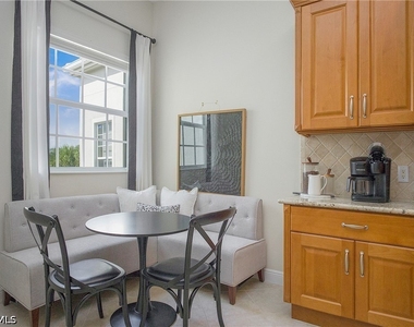 9239 Tesoro Lane - Photo Thumbnail 7