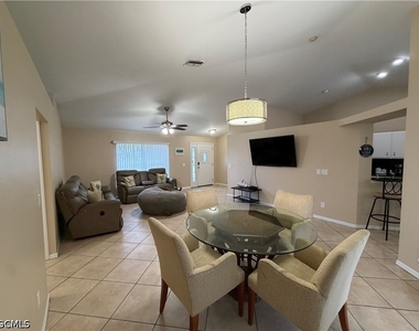 2126 Se 5th Court - Photo Thumbnail 2