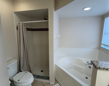2126 Se 5th Court - Photo Thumbnail 14