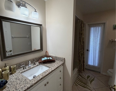 2126 Se 5th Court - Photo Thumbnail 10