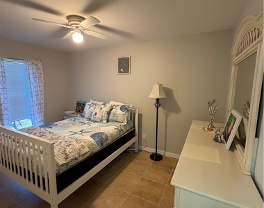 2126 Se 5th Court - Photo Thumbnail 9