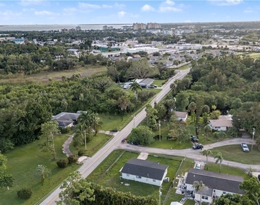 138 Brooks Road - Photo Thumbnail 9