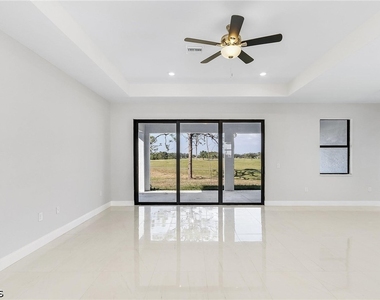 2708 Diplomat Parkway W - Photo Thumbnail 3