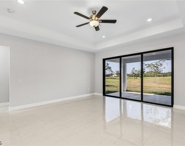 2708 Diplomat Parkway W - Photo Thumbnail 5