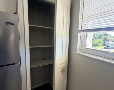 2670 Broadway - Photo Thumbnail 4
