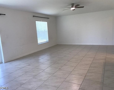 2131 Ne 34th Terrace - Photo Thumbnail 6