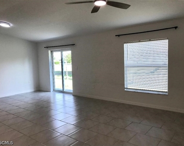 2131 Ne 34th Terrace - Photo Thumbnail 7