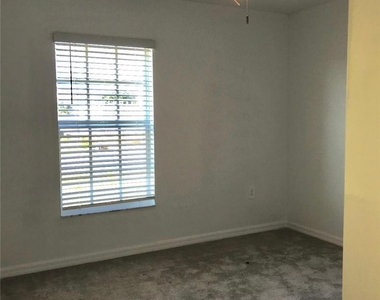 2131 Ne 34th Terrace - Photo Thumbnail 13