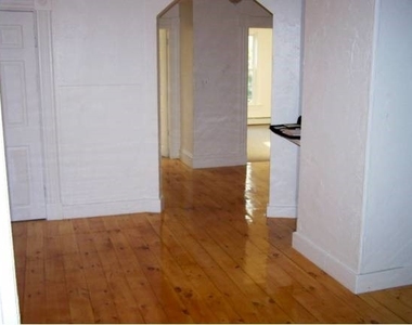 77 Liberty - Photo Thumbnail 26