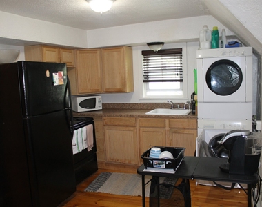 77 Liberty - Photo Thumbnail 1