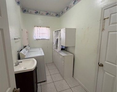721 Milwaukee Boulevard - Photo Thumbnail 14