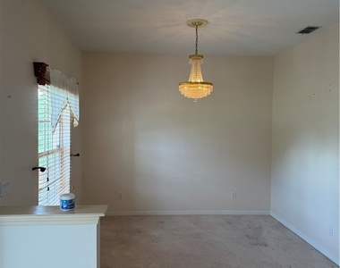721 Milwaukee Boulevard - Photo Thumbnail 2