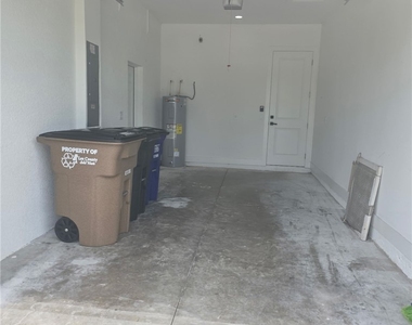 432 Raymer Street - Photo Thumbnail 27