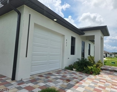 432 Raymer Street - Photo Thumbnail 32